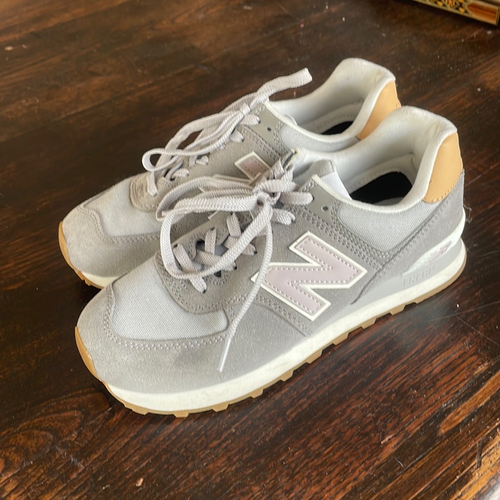New Balance Grey Sneaker